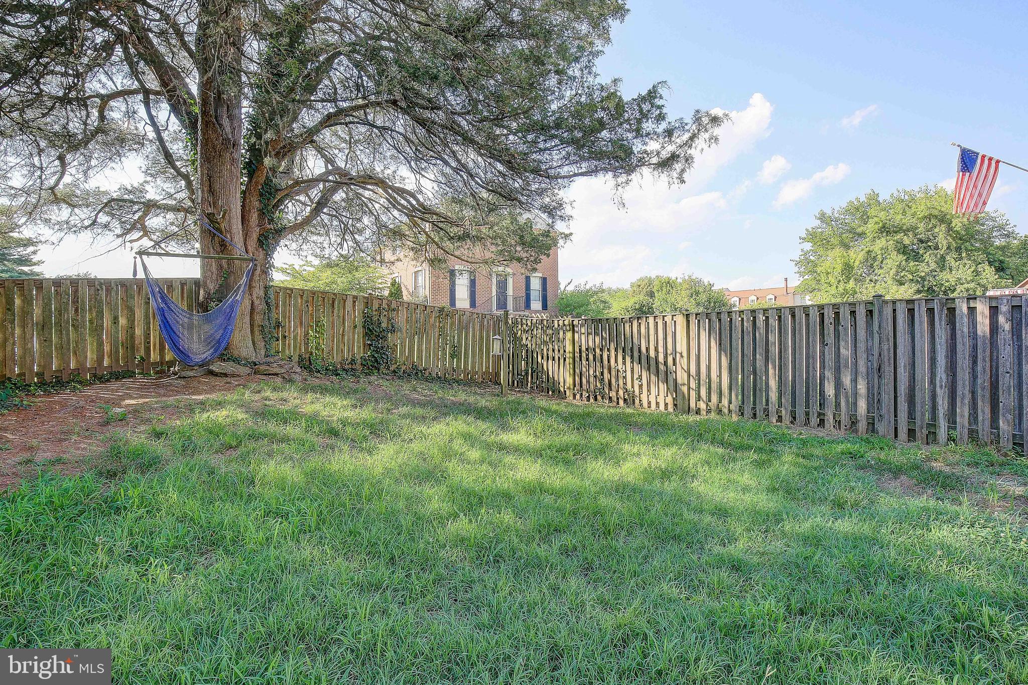 ELIZABETHS LANDING - Residential