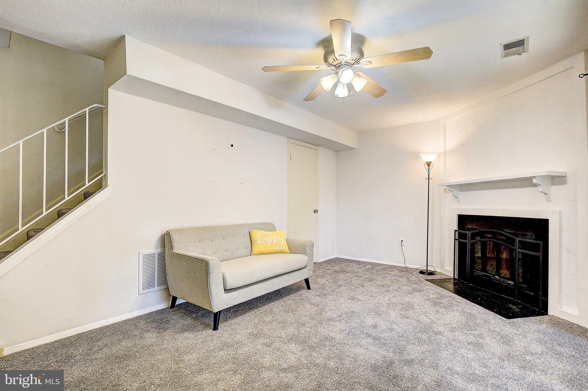 ELIZABETHS LANDING - Residential