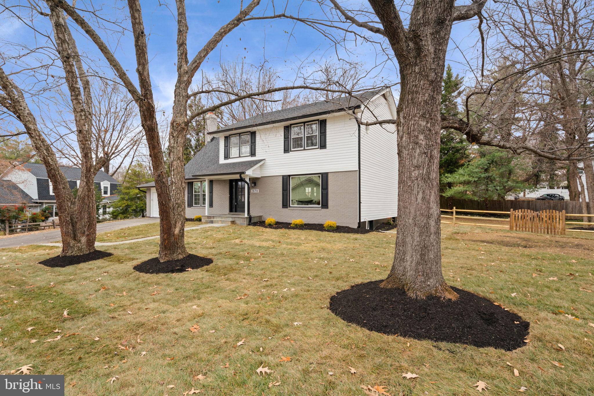 OAKTON GLEN - Residential