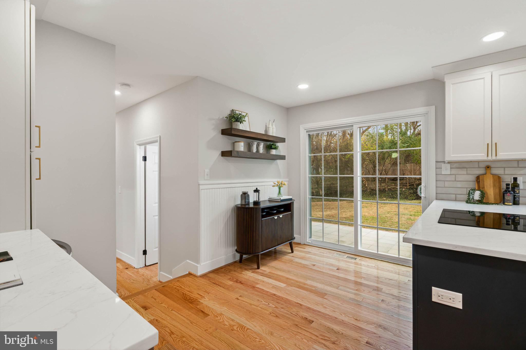 OAKTON GLEN - Residential