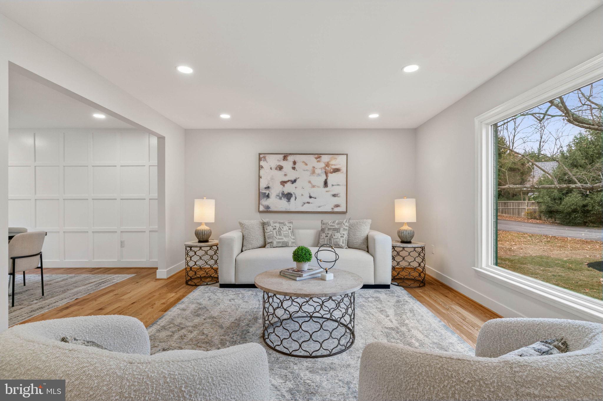 OAKTON GLEN - Residential