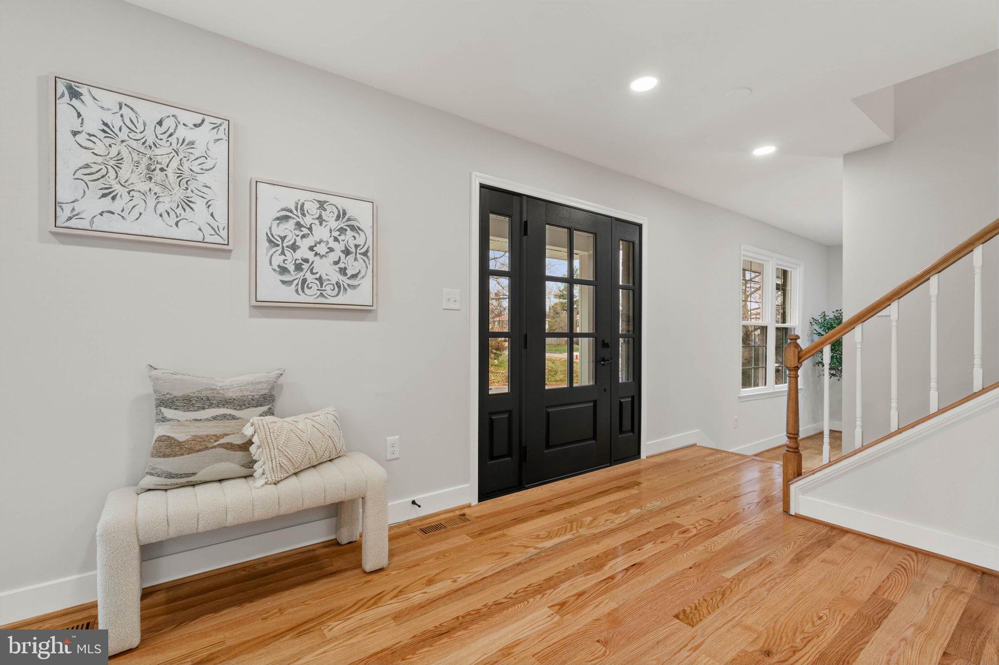 OAKTON GLEN - Residential