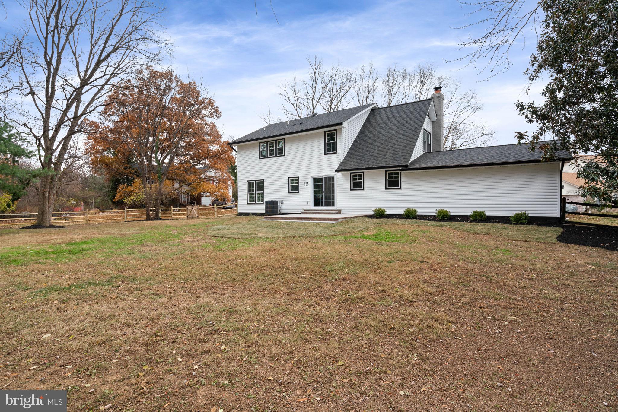 OAKTON GLEN - Residential