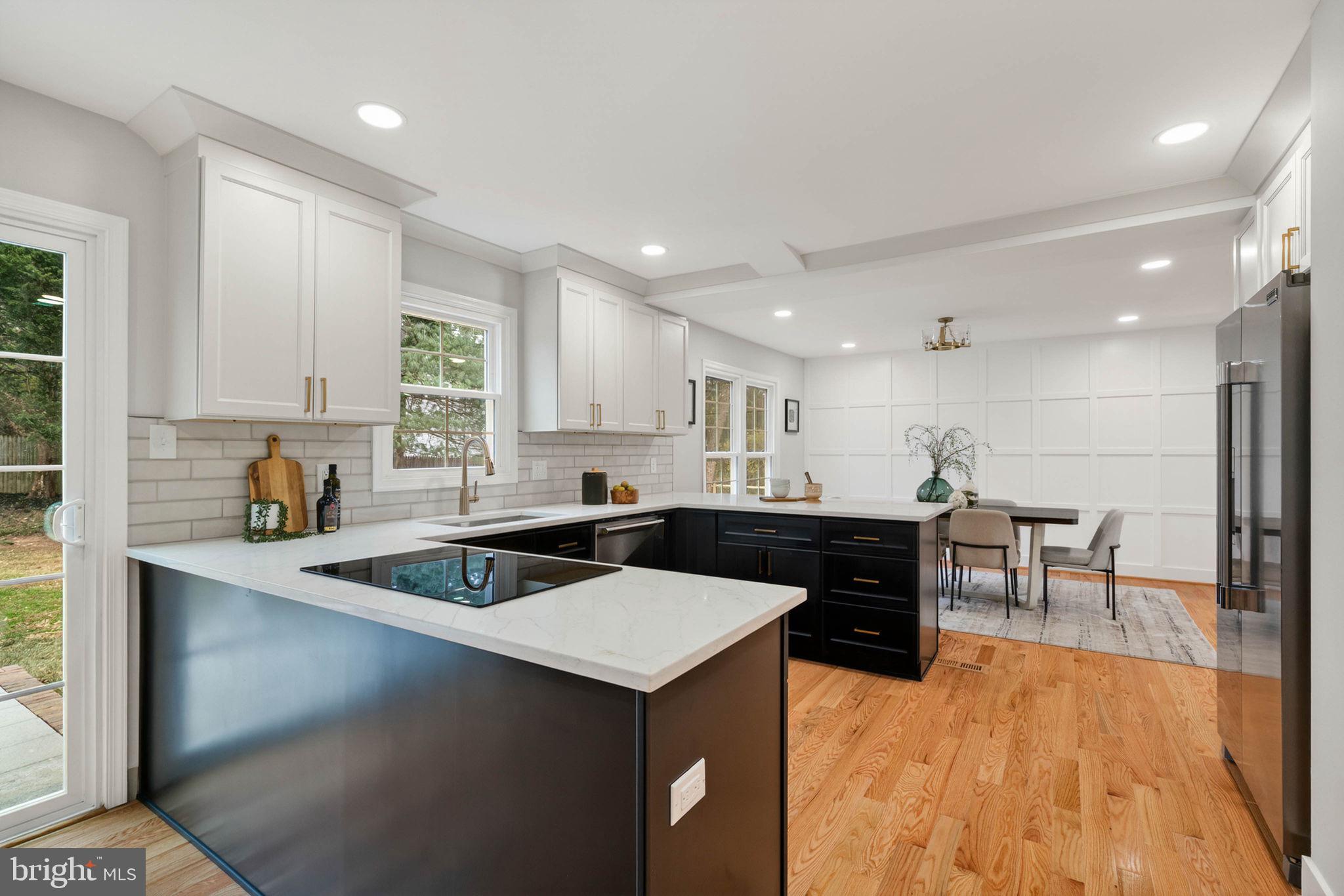 OAKTON GLEN - Residential