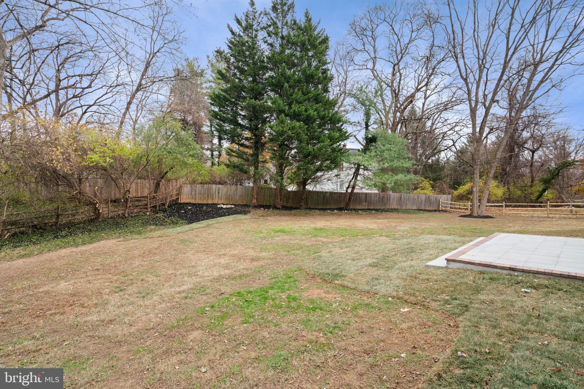 OAKTON GLEN - Residential