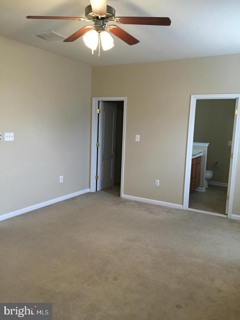 WAKELAND MANOR - Residential Lease