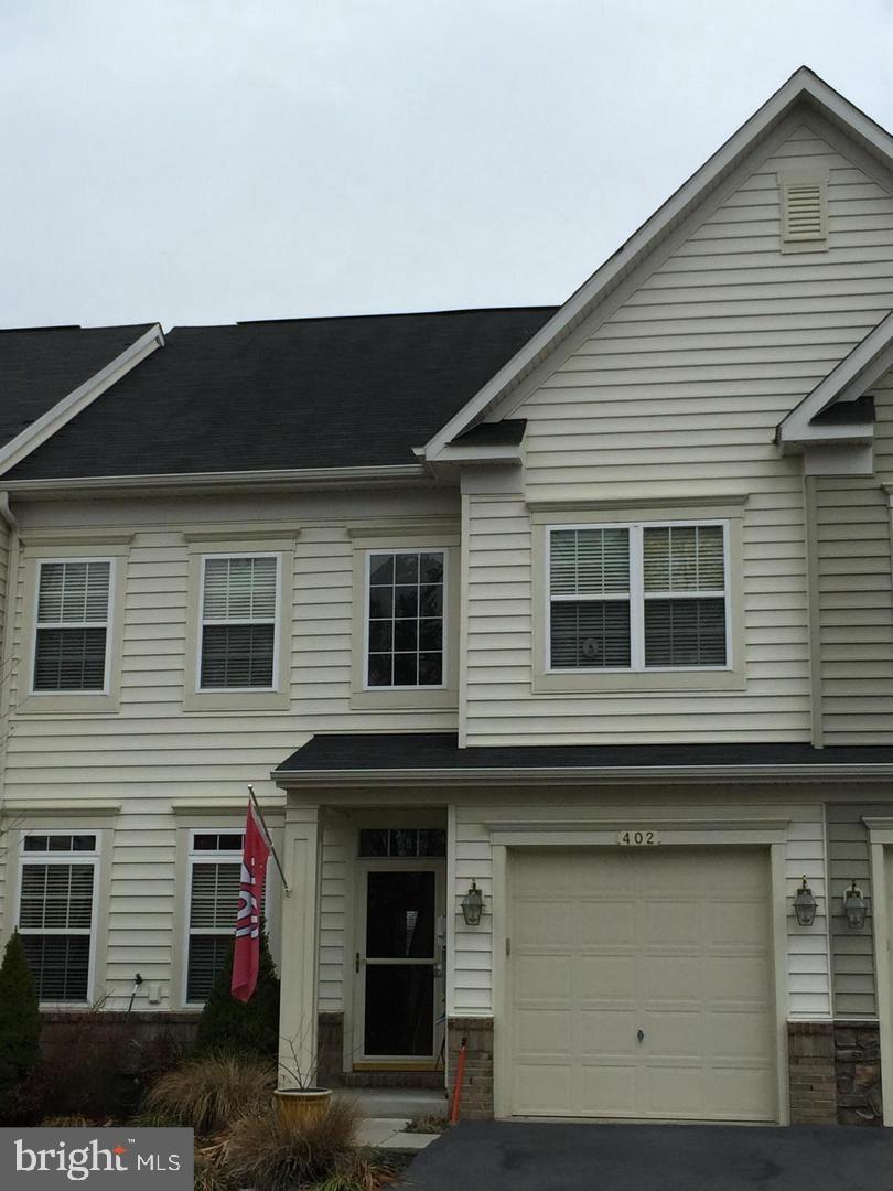 WAKELAND MANOR - Residential Lease