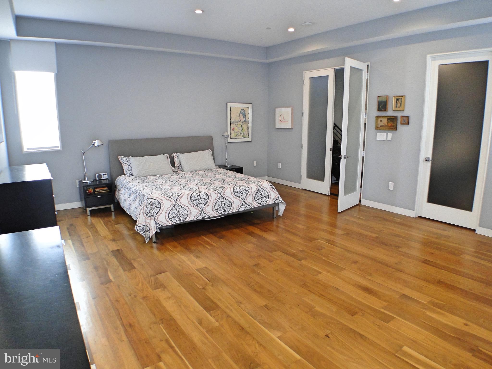 GRADUATE HOSPITAL - Residential