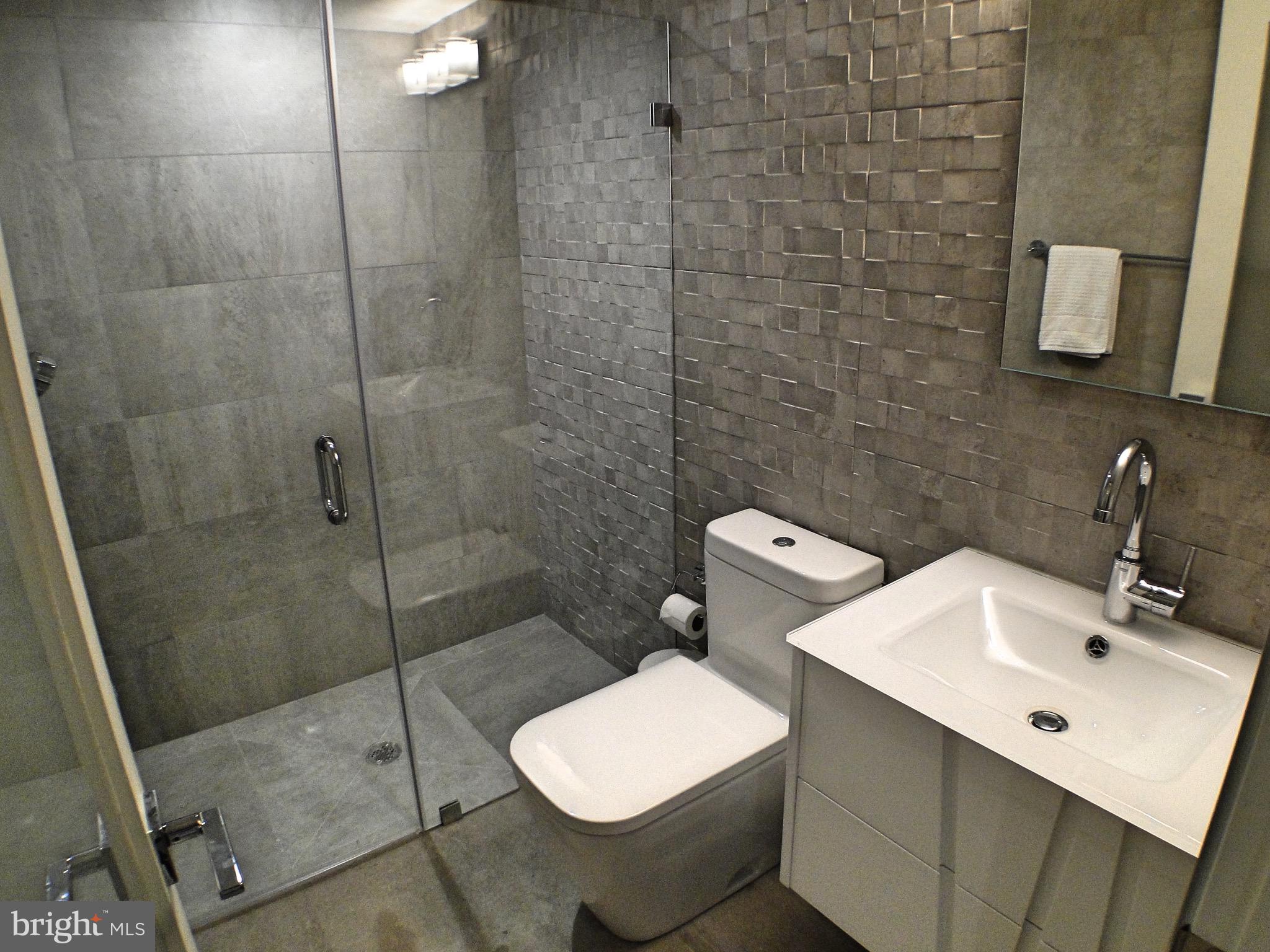 GRADUATE HOSPITAL - Residential