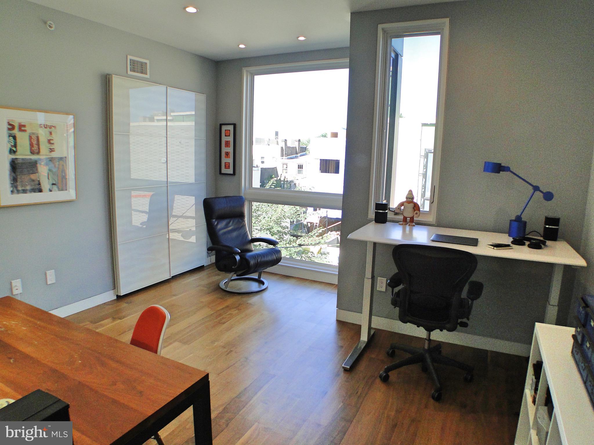 GRADUATE HOSPITAL - Residential