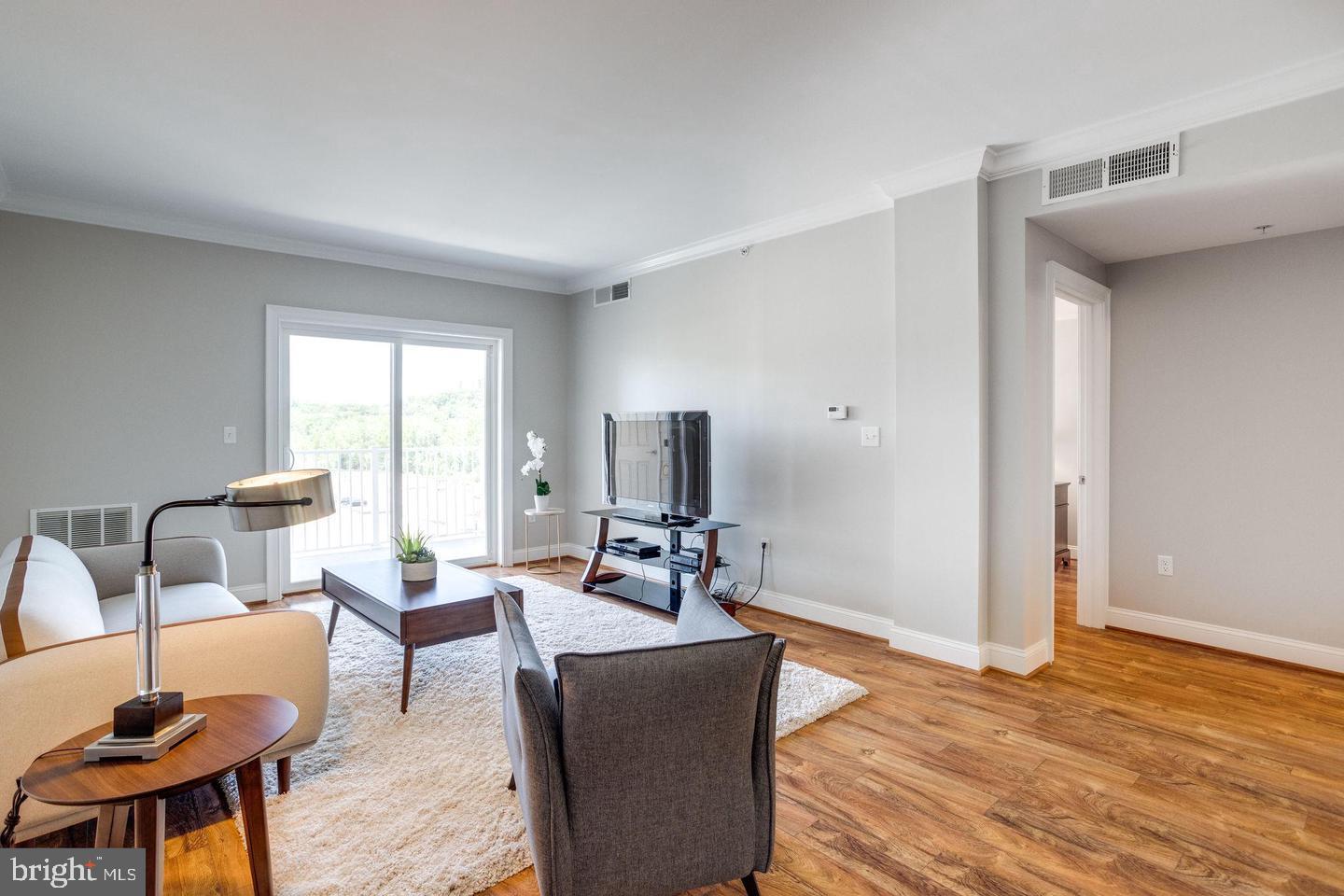 ISABELLA AT MONTICELLO MEWS - Residential