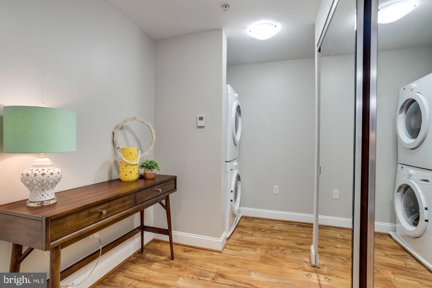 ISABELLA AT MONTICELLO MEWS - Residential