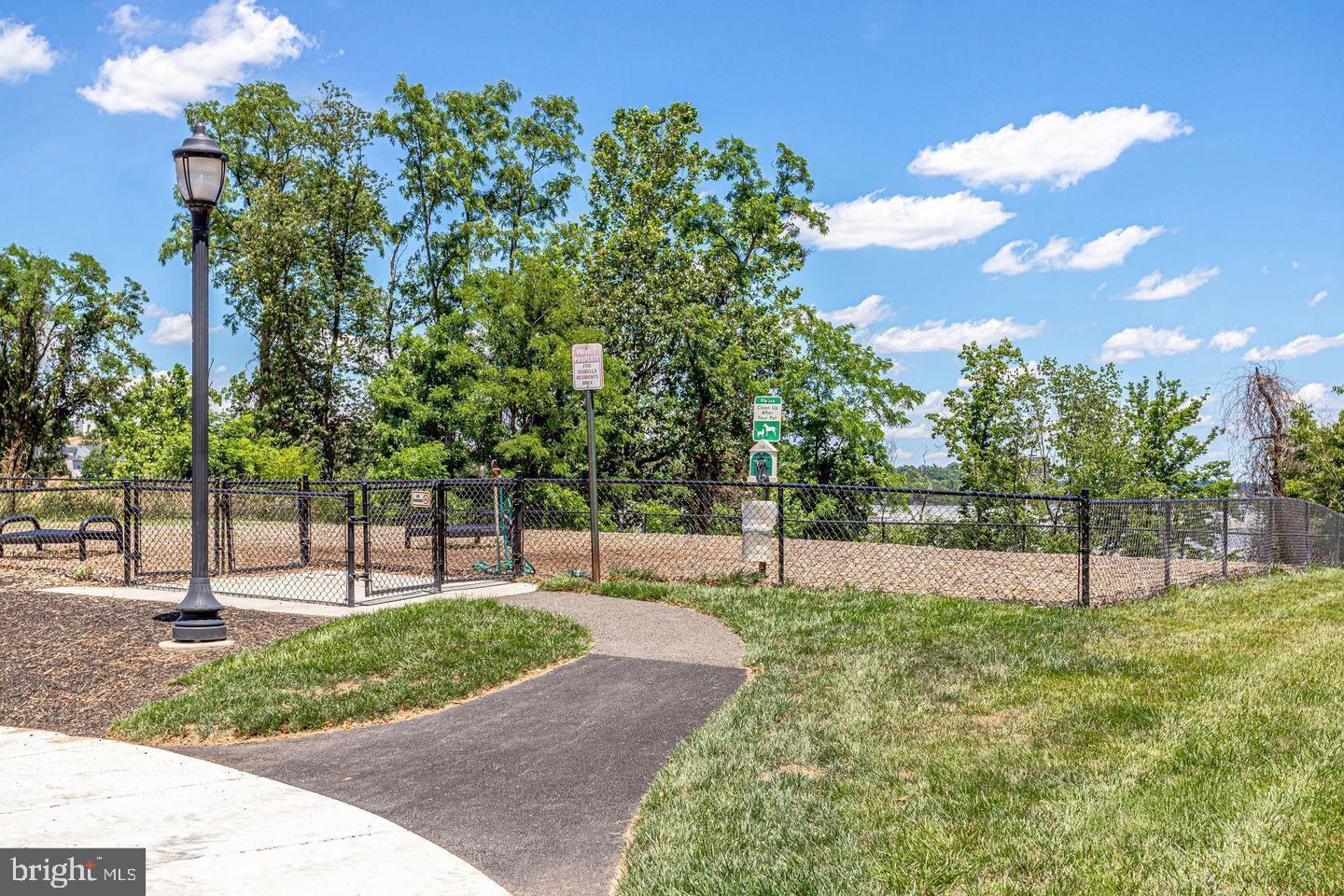 ISABELLA AT MONTICELLO MEWS - Residential