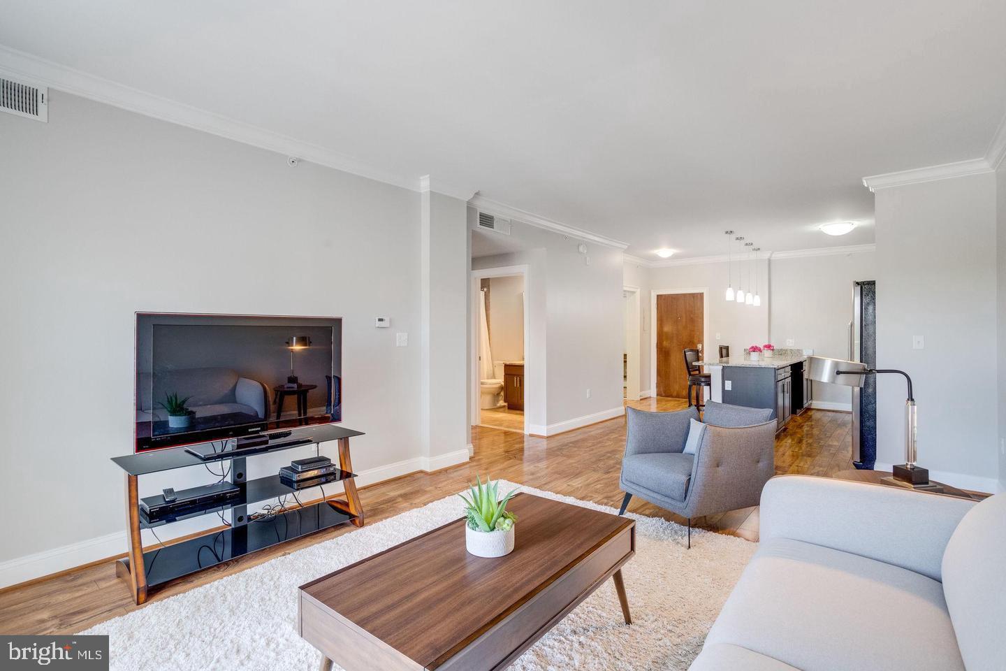 ISABELLA AT MONTICELLO MEWS - Residential