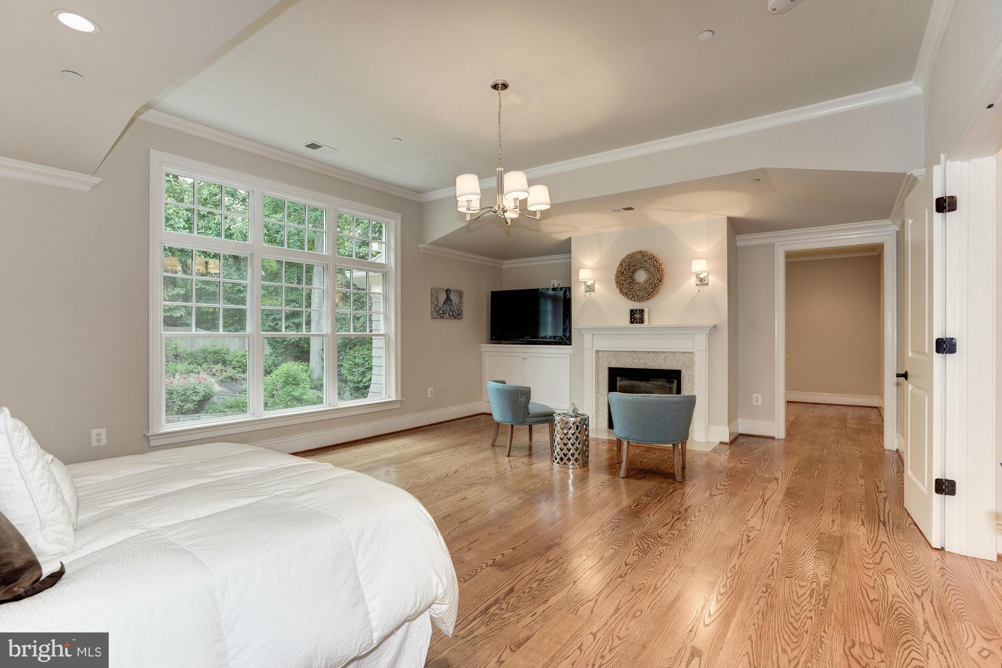 GLEN ECHO HEIGHTS - Residential