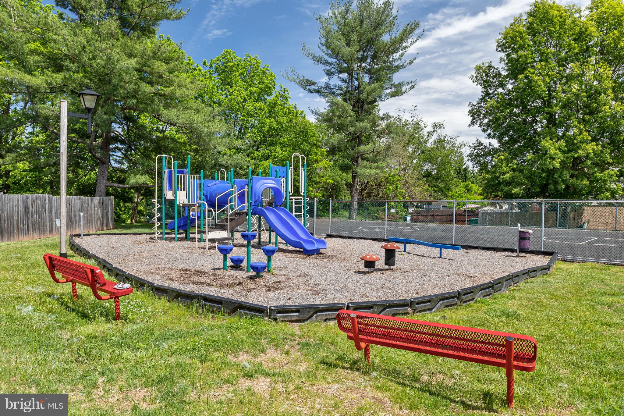 ORCHARD COURTS - Residential