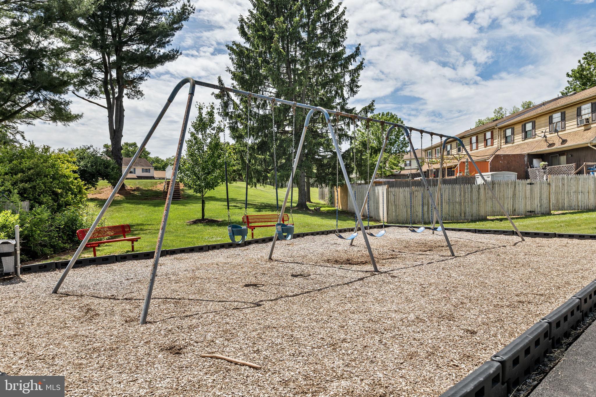 ORCHARD COURTS - Residential