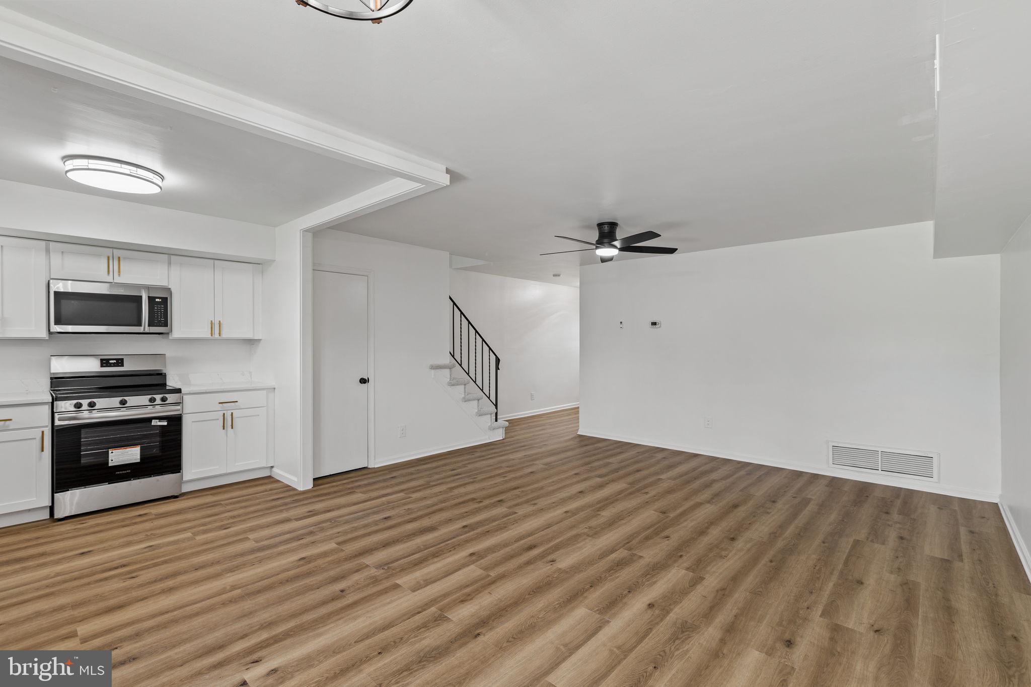 ORCHARD COURTS - Residential
