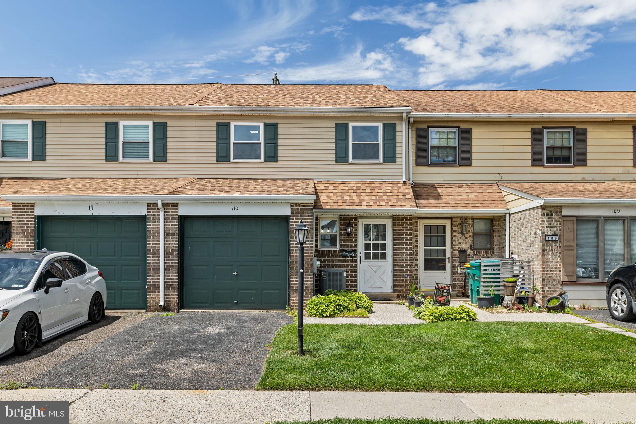 ORCHARD COURTS - Residential