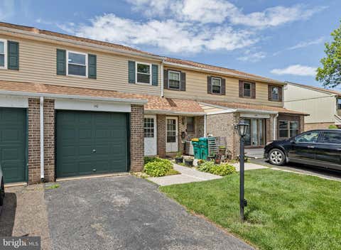 Townhouse For Sale - 110 Orchard Court<br/> Montgomery County, ROYERSFORD, PA 19468