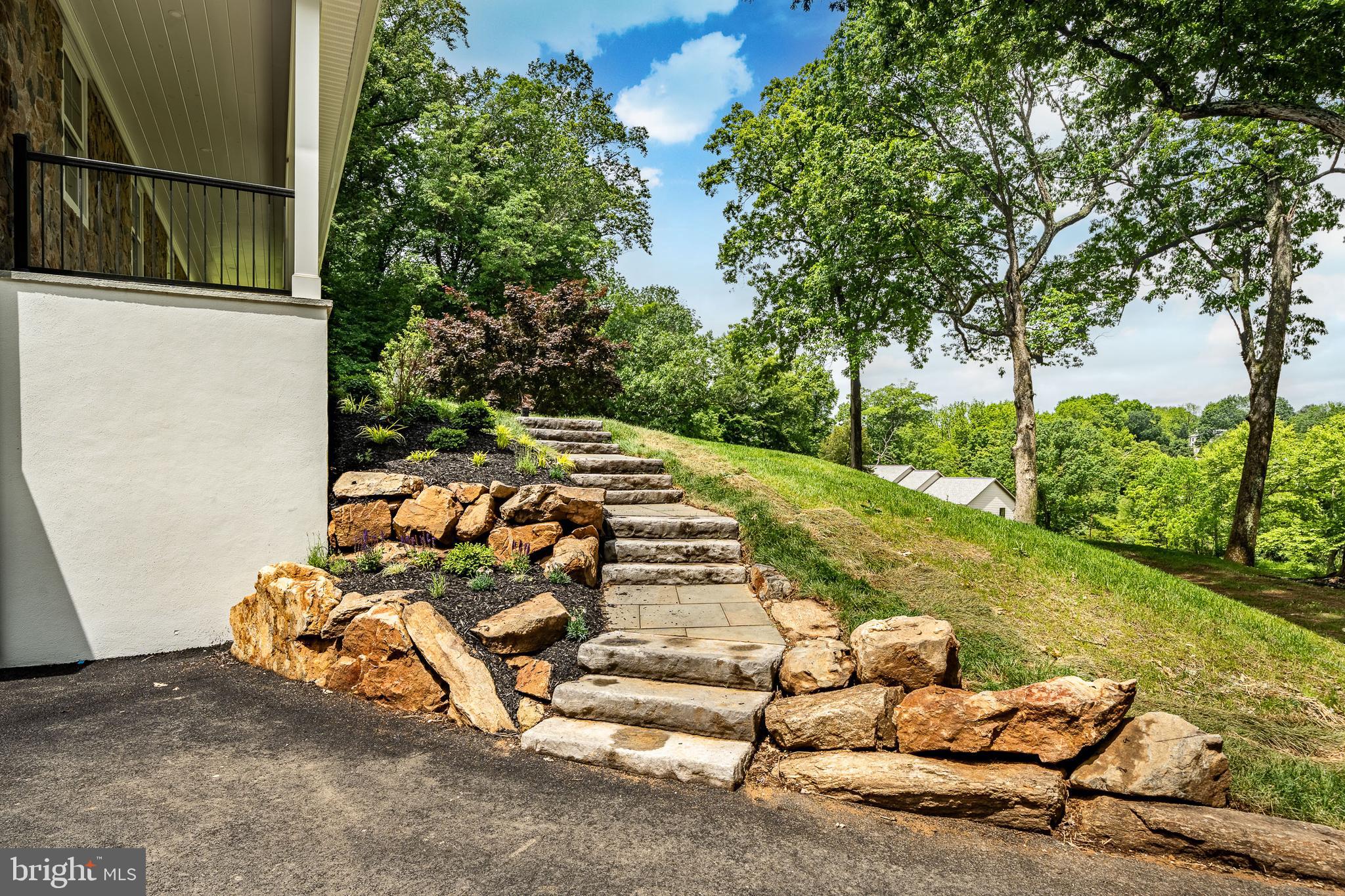 930 HILLSDALE ROAD