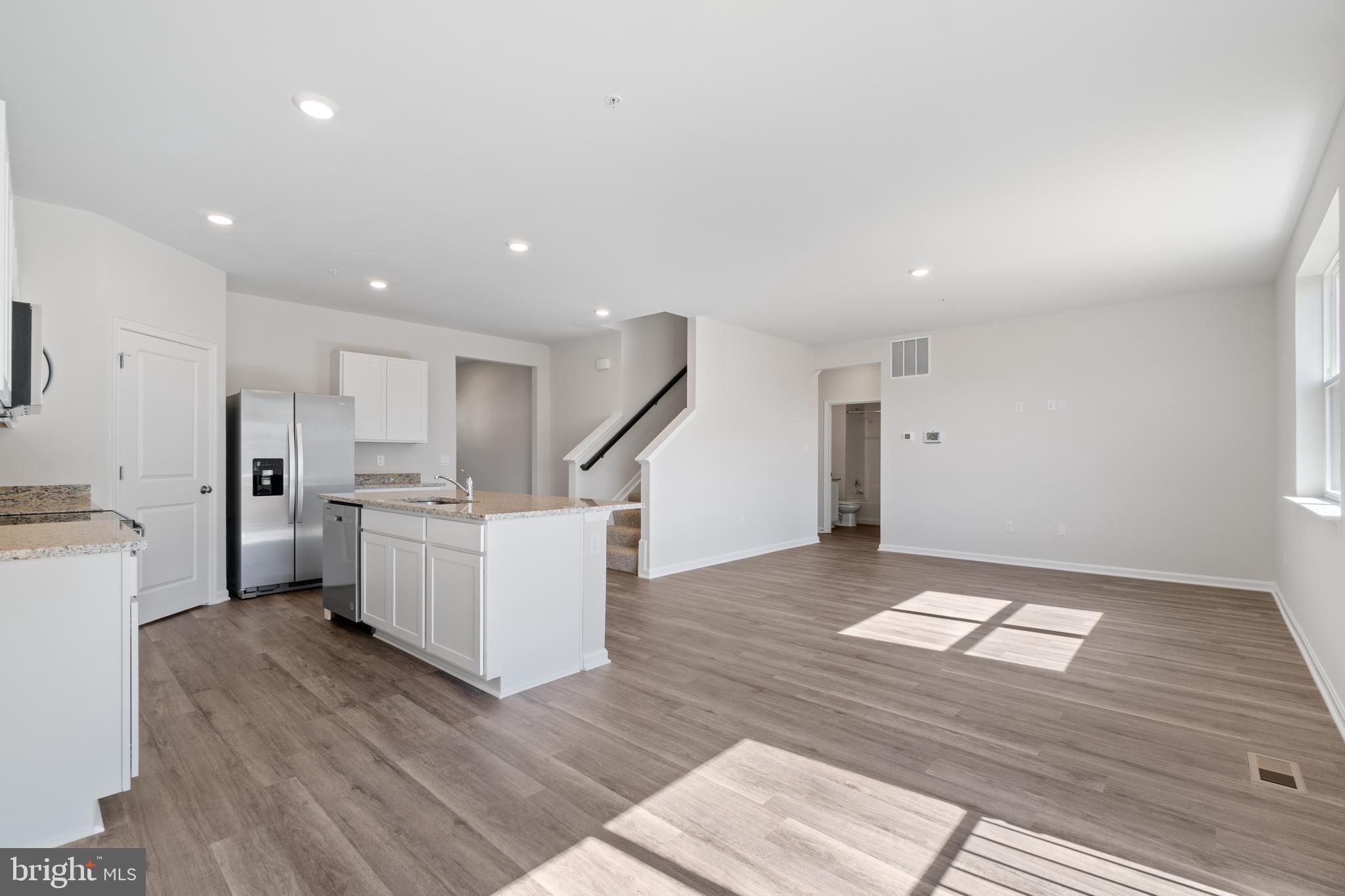 5212 MANOR PARK DRIVE