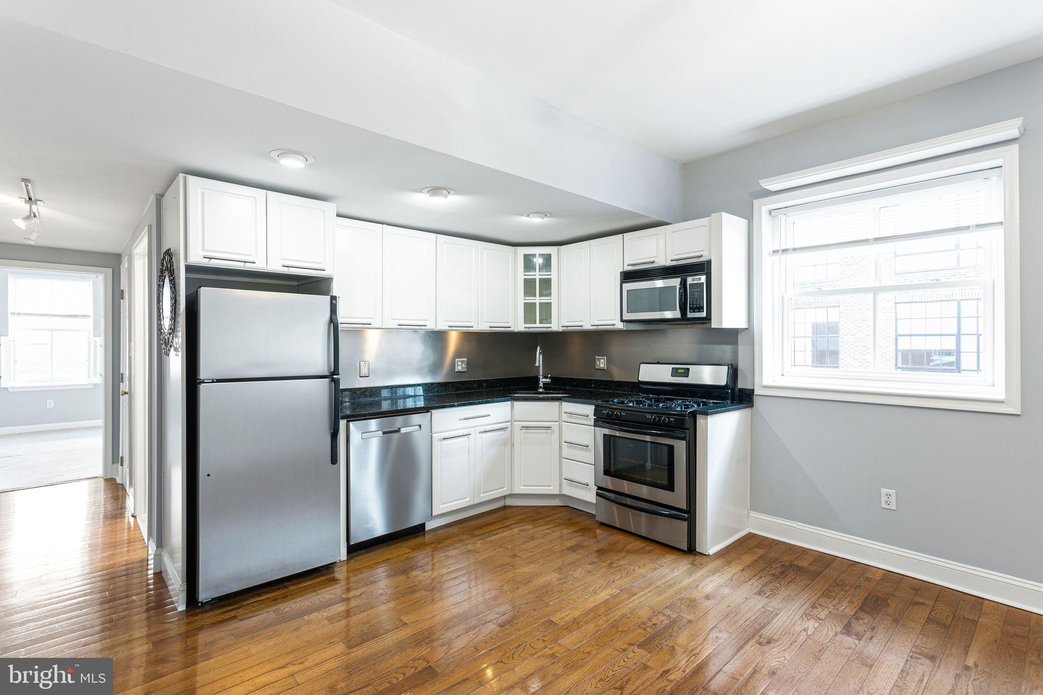 1500 MOUNT VERNON STREET 3F