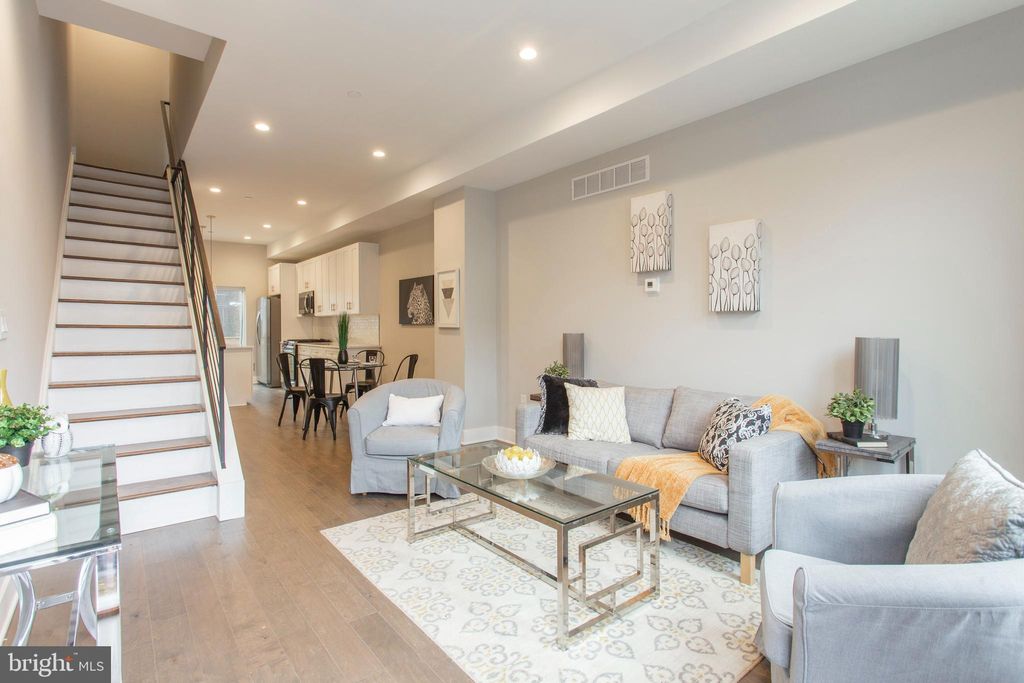 Photo of 542 Pierce Street, PHILADELPHIA, PA 19148 (MLS # PAPH2571294)