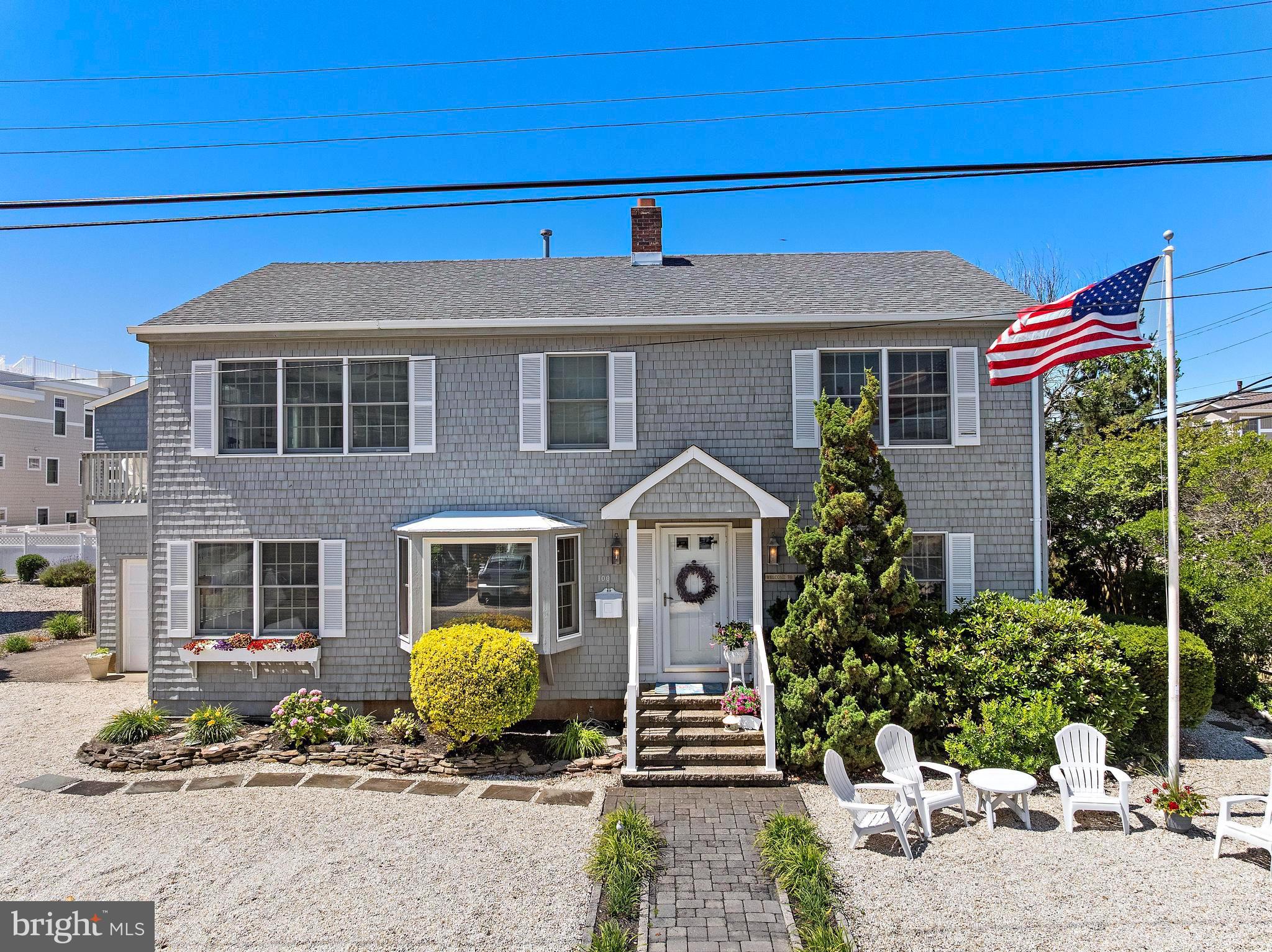 100 E TEXAS AVENUE