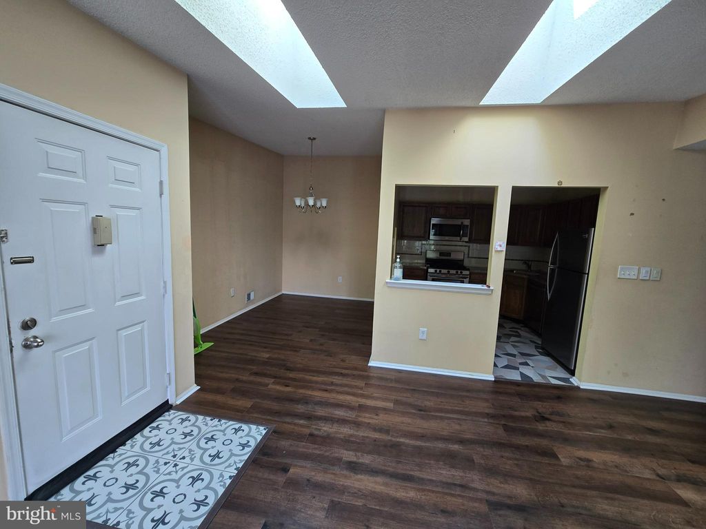 Photo of 28 Holly Court, HAMILTON, NJ 08619 (MLS # NJME2066352)