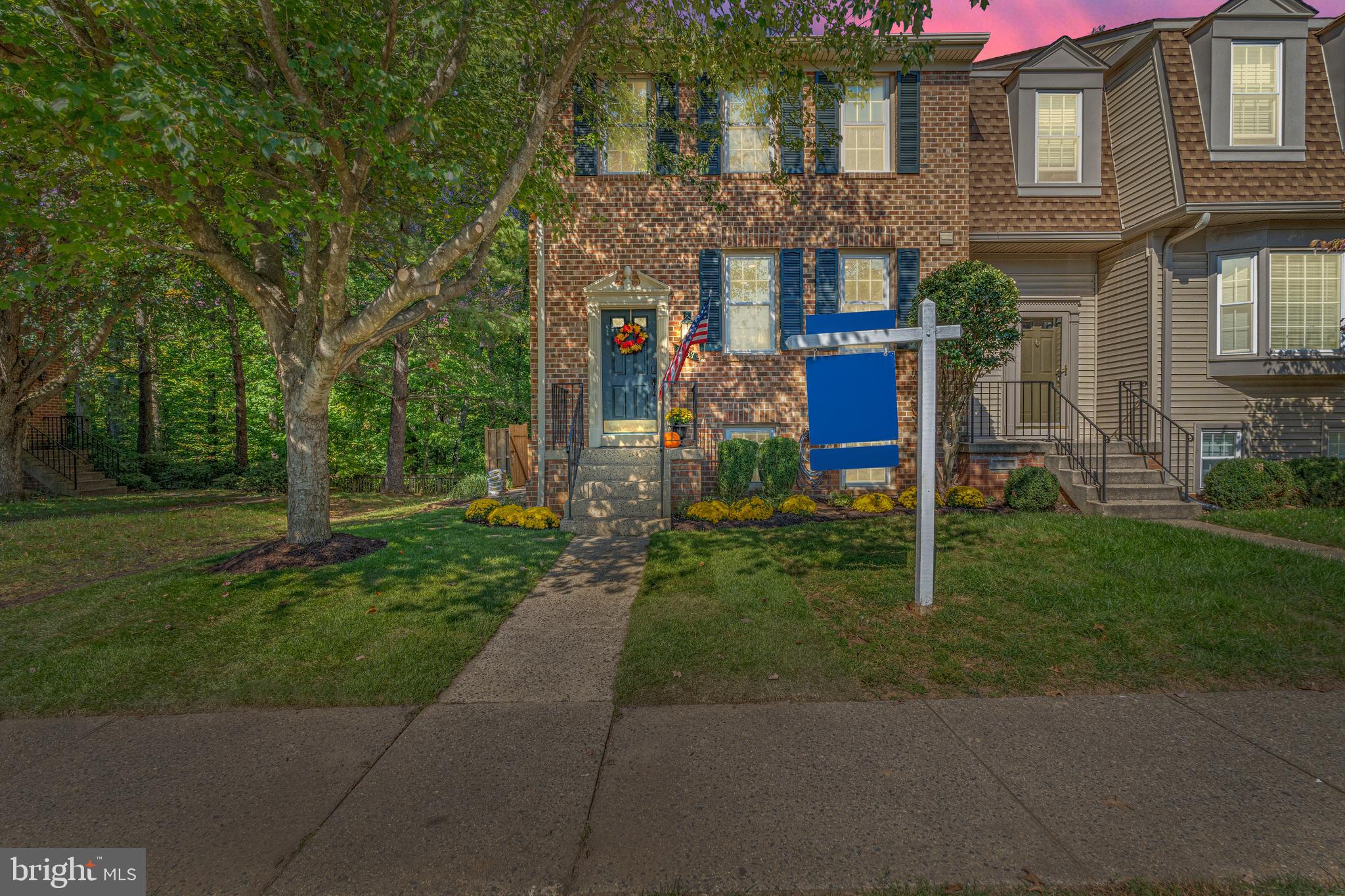 HUNTER VILLAGE - Residential