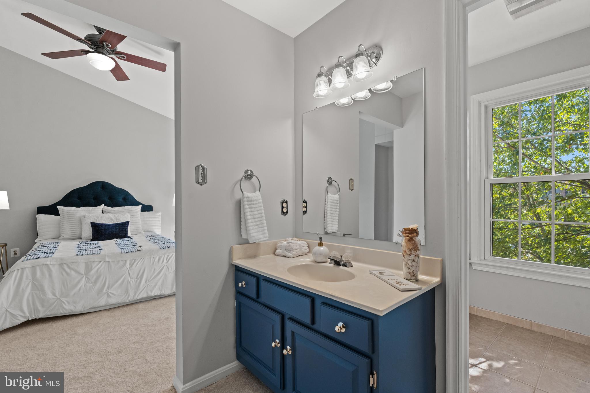 HUNTER VILLAGE - Residential