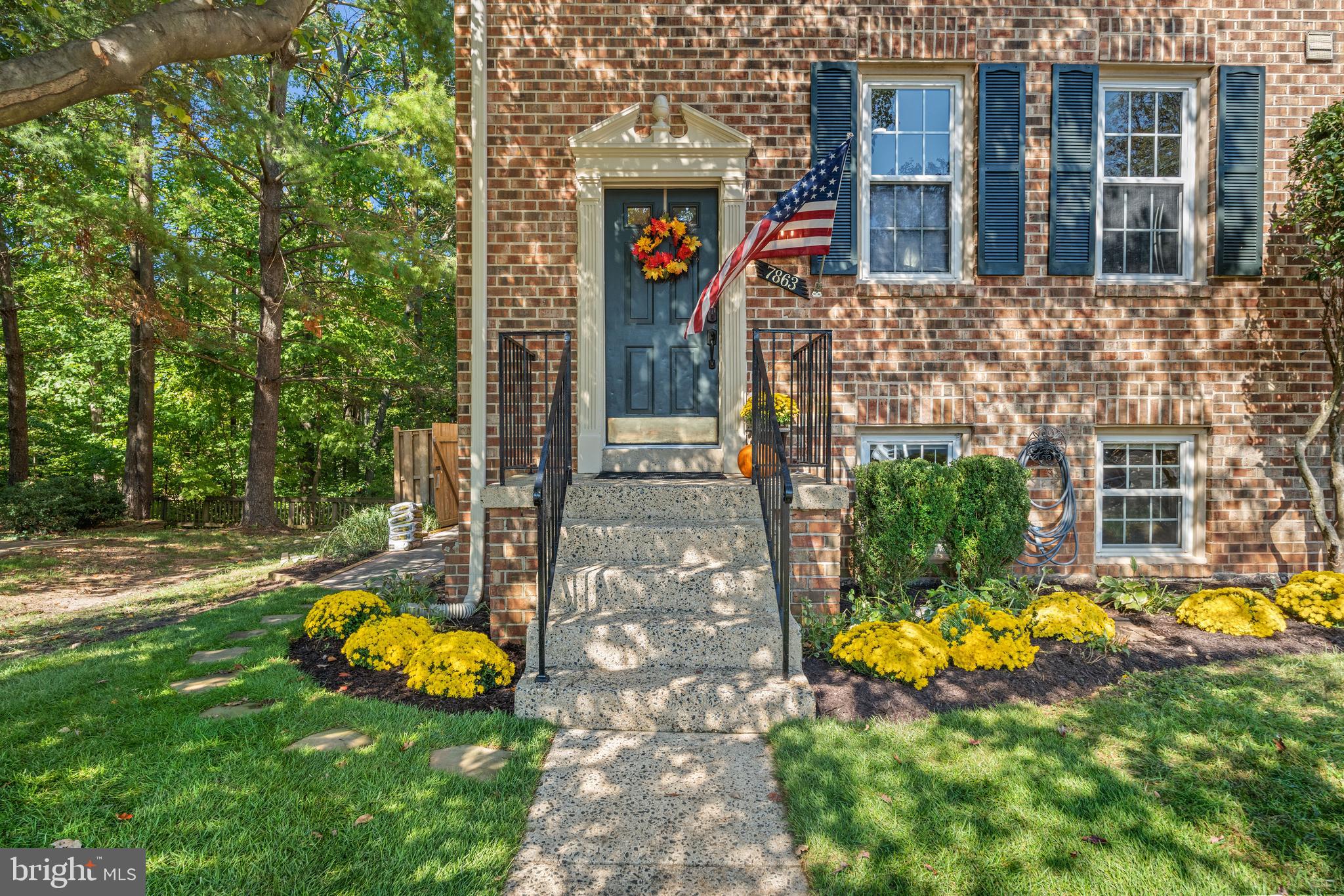 HUNTER VILLAGE - Residential