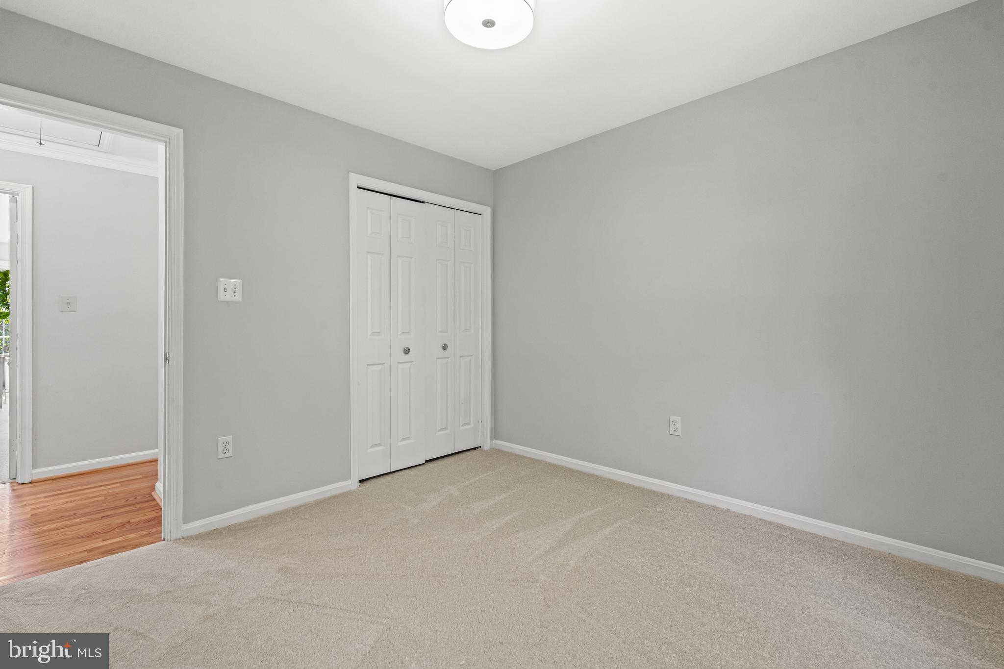 HUNTER VILLAGE - Residential