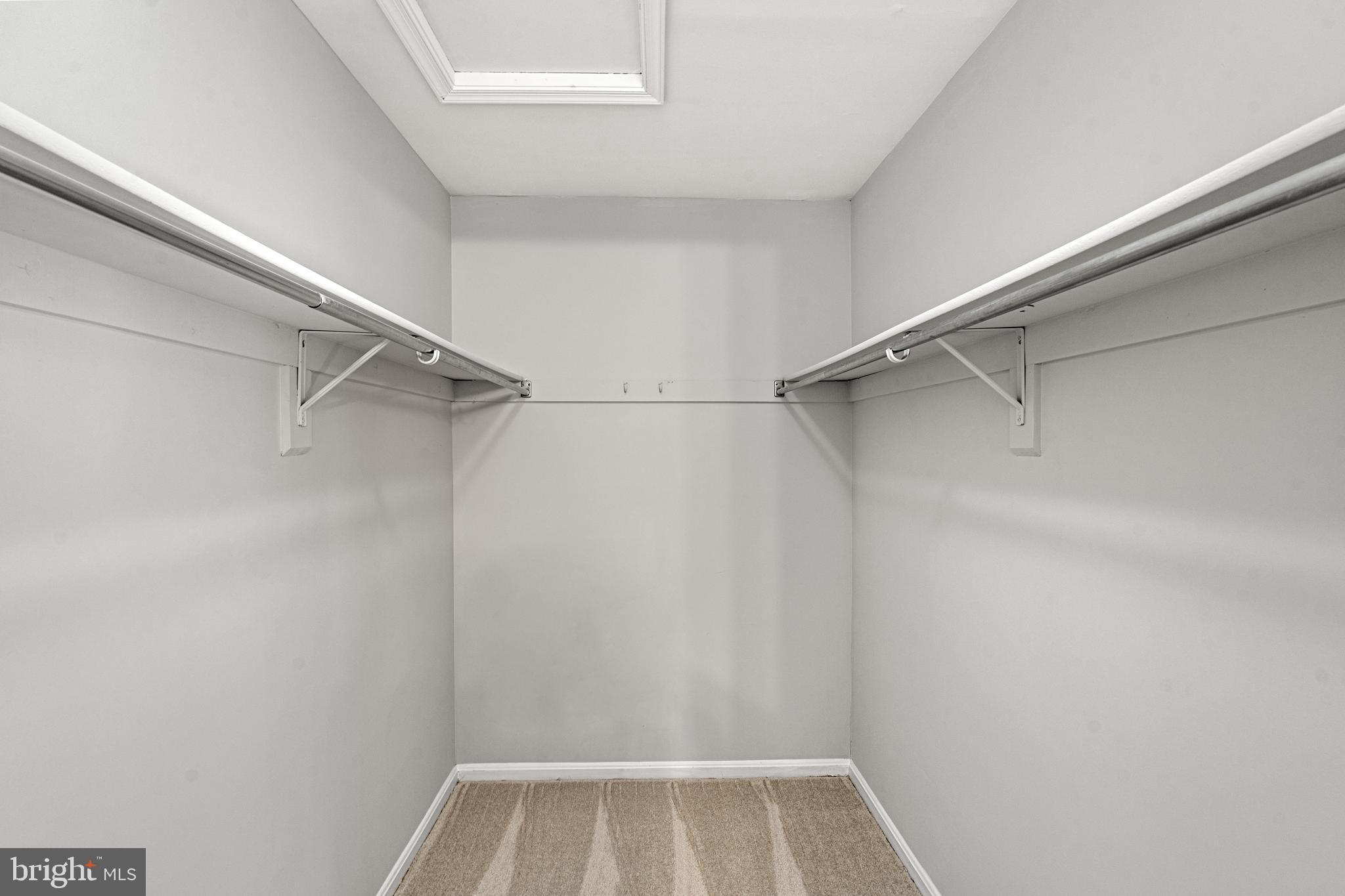 HUNTER VILLAGE - Residential