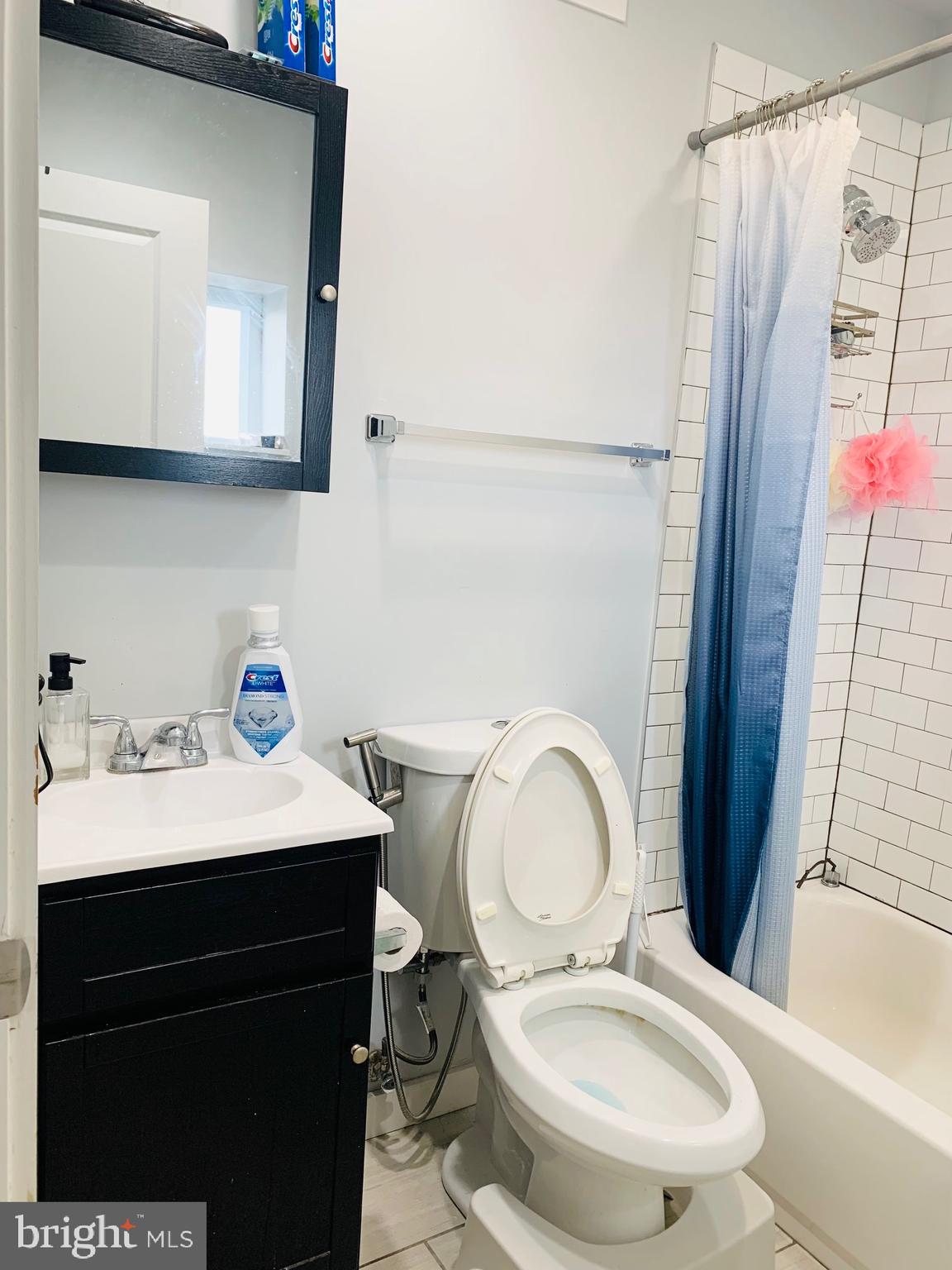 LOWER MOYAMENSING - Residential Lease