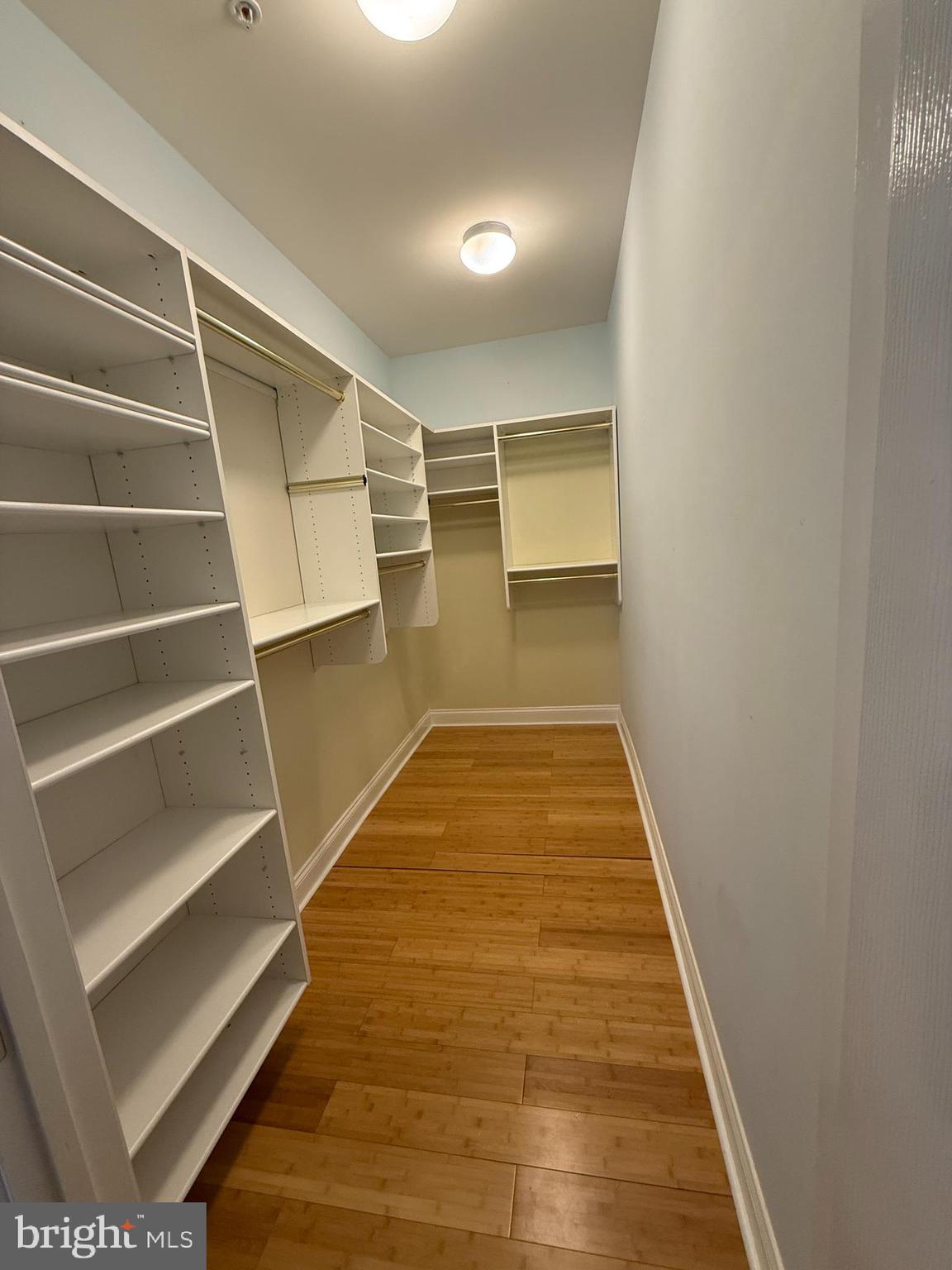 LAKESIDE TOWN CENTRE CONDOMINIUM - Residential Lease