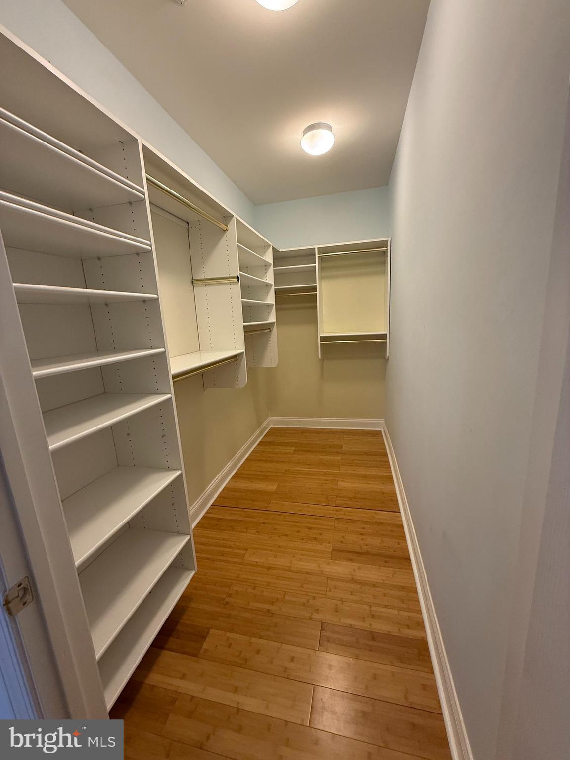 LAKESIDE TOWN CENTRE CONDOMINIUM - Residential Lease