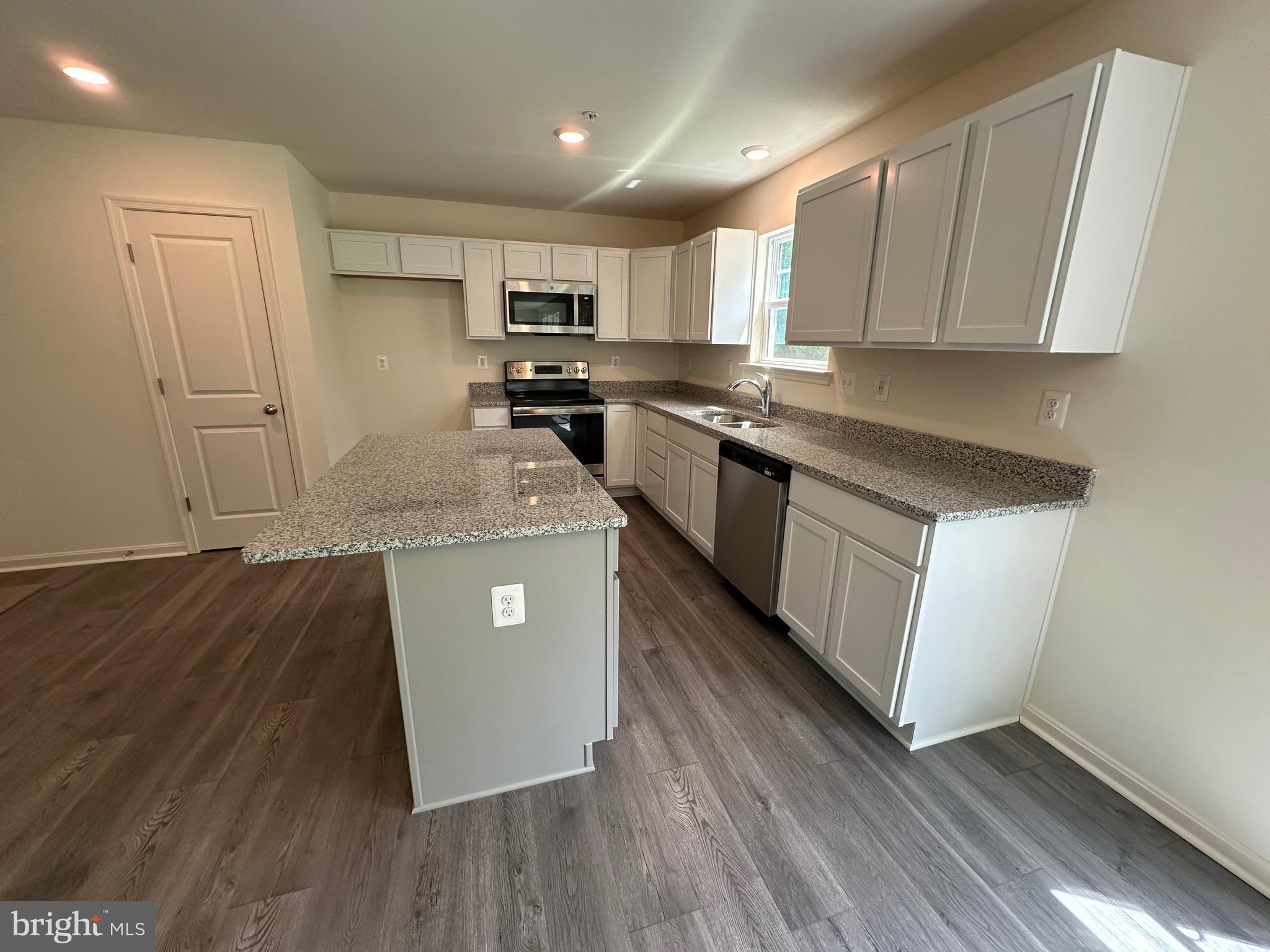 CHESAPEAKE BAY GOLF CLUB - Residential