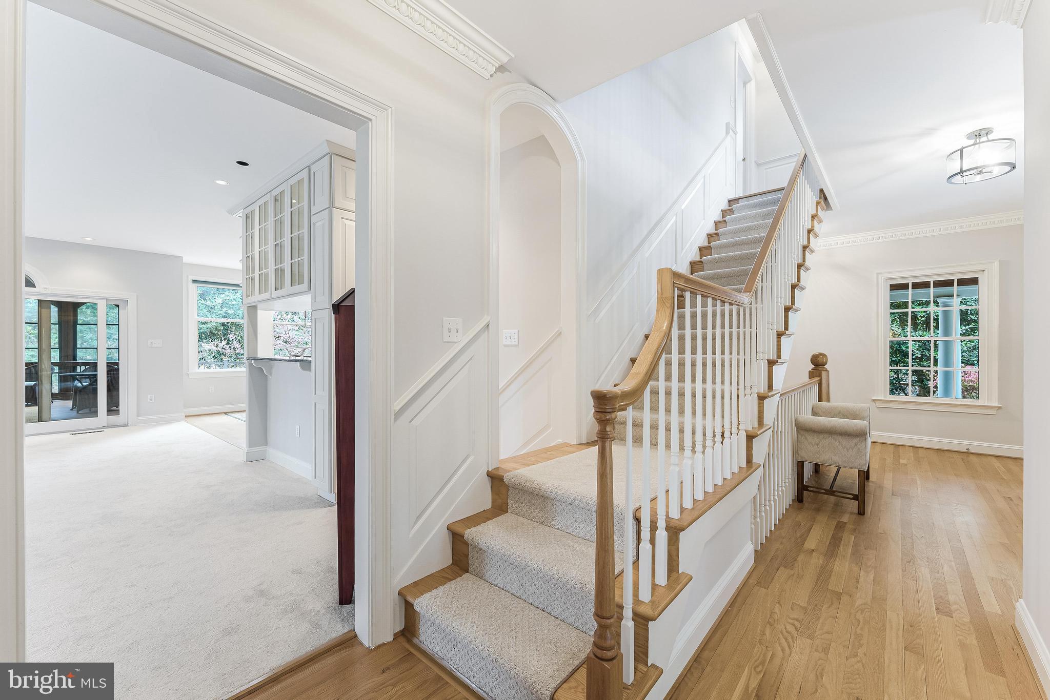 CREWS WOODS - Residential