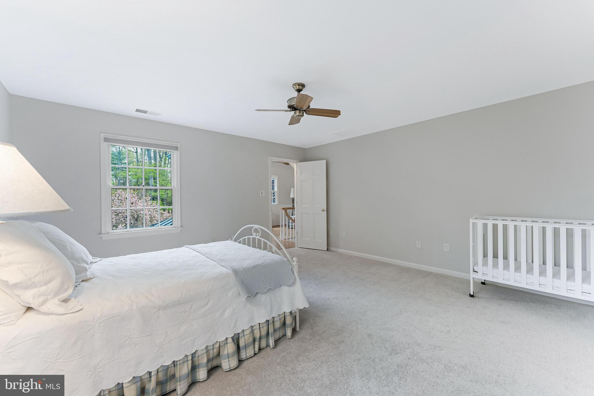 CREWS WOODS - Residential