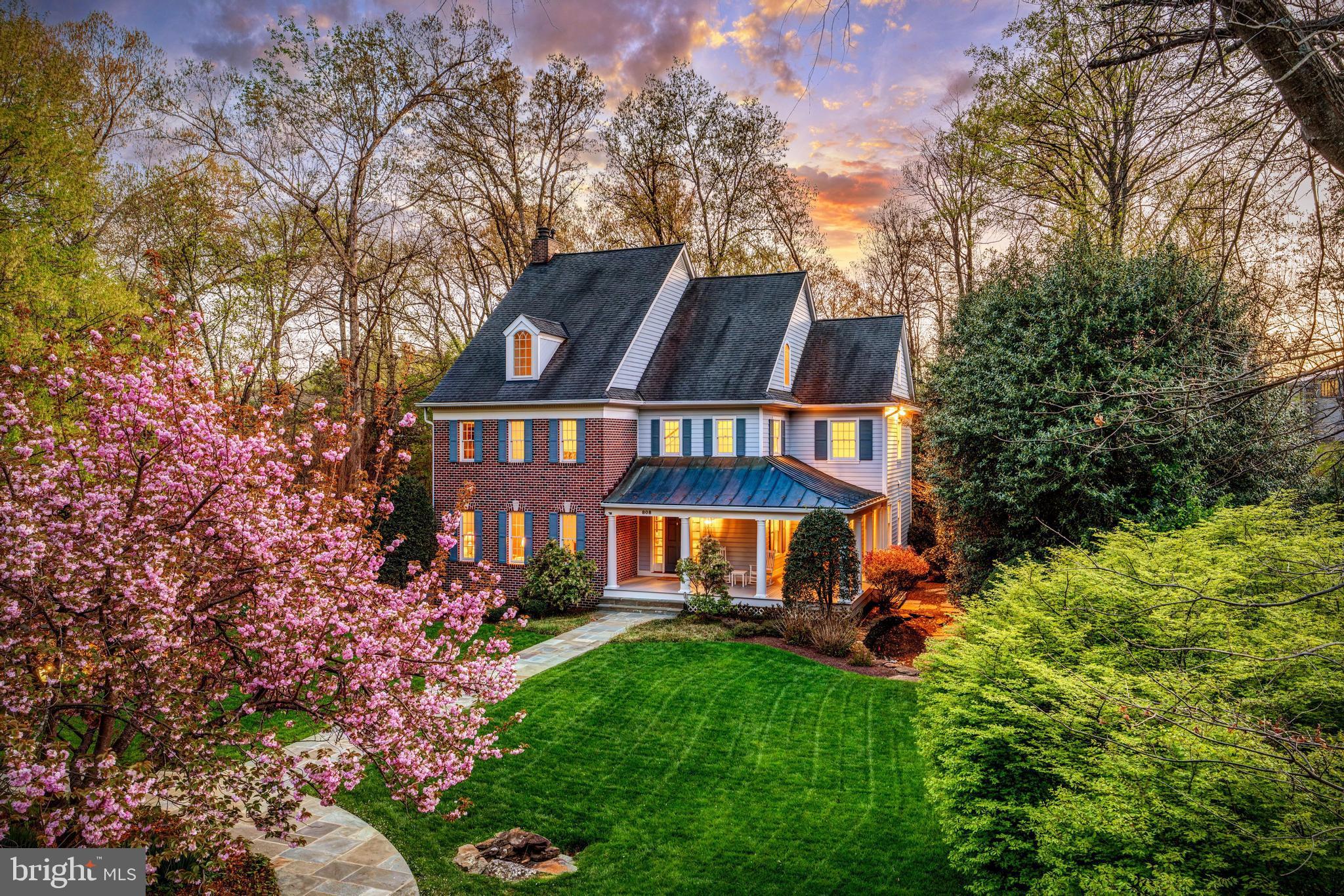 CREWS WOODS - Residential