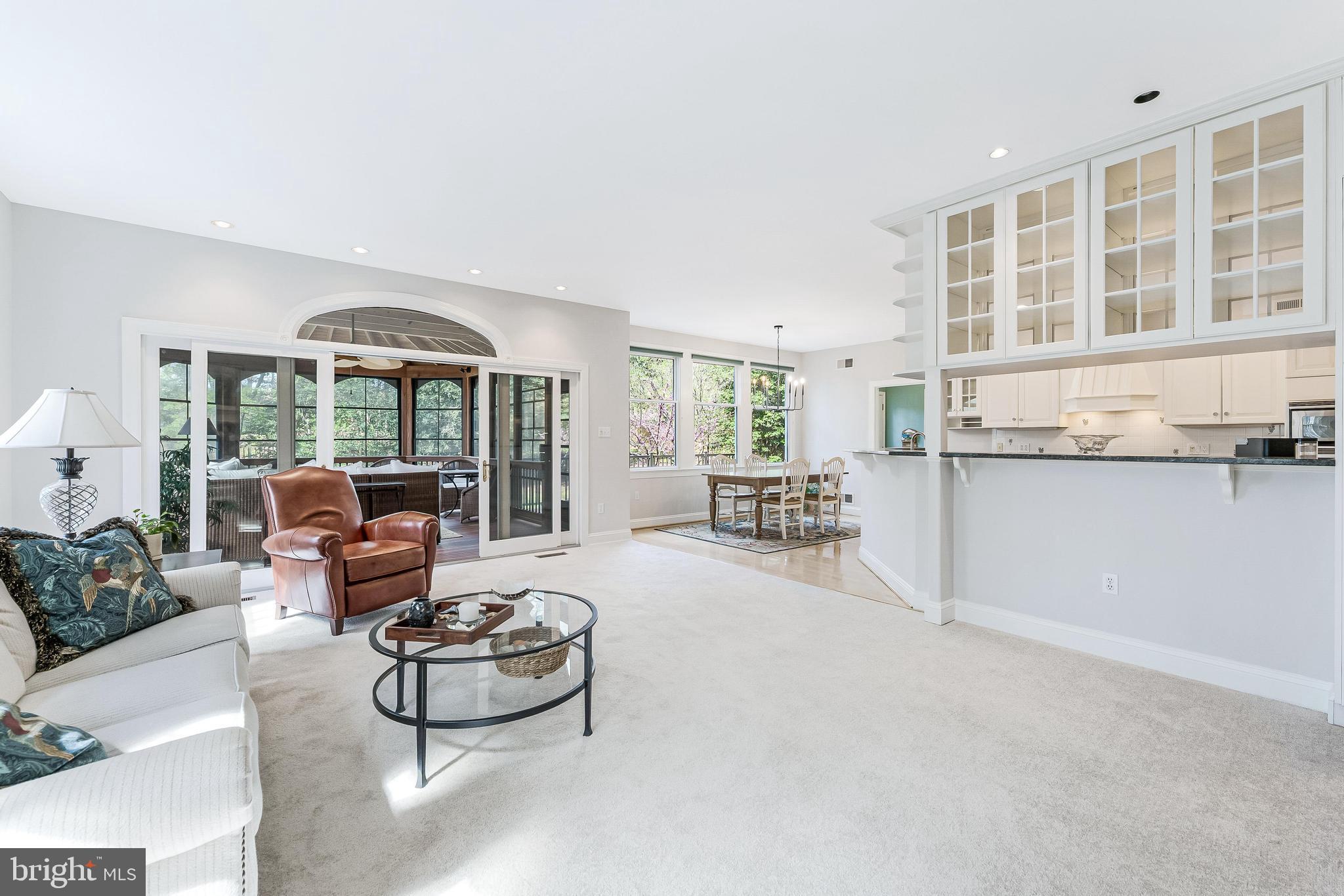 CREWS WOODS - Residential