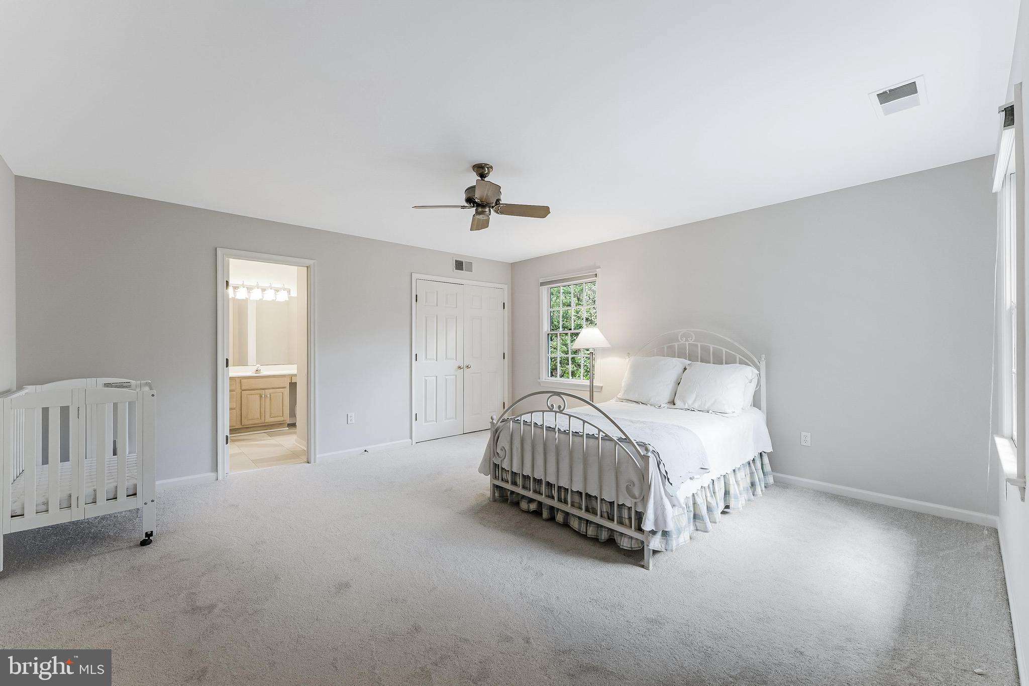 CREWS WOODS - Residential