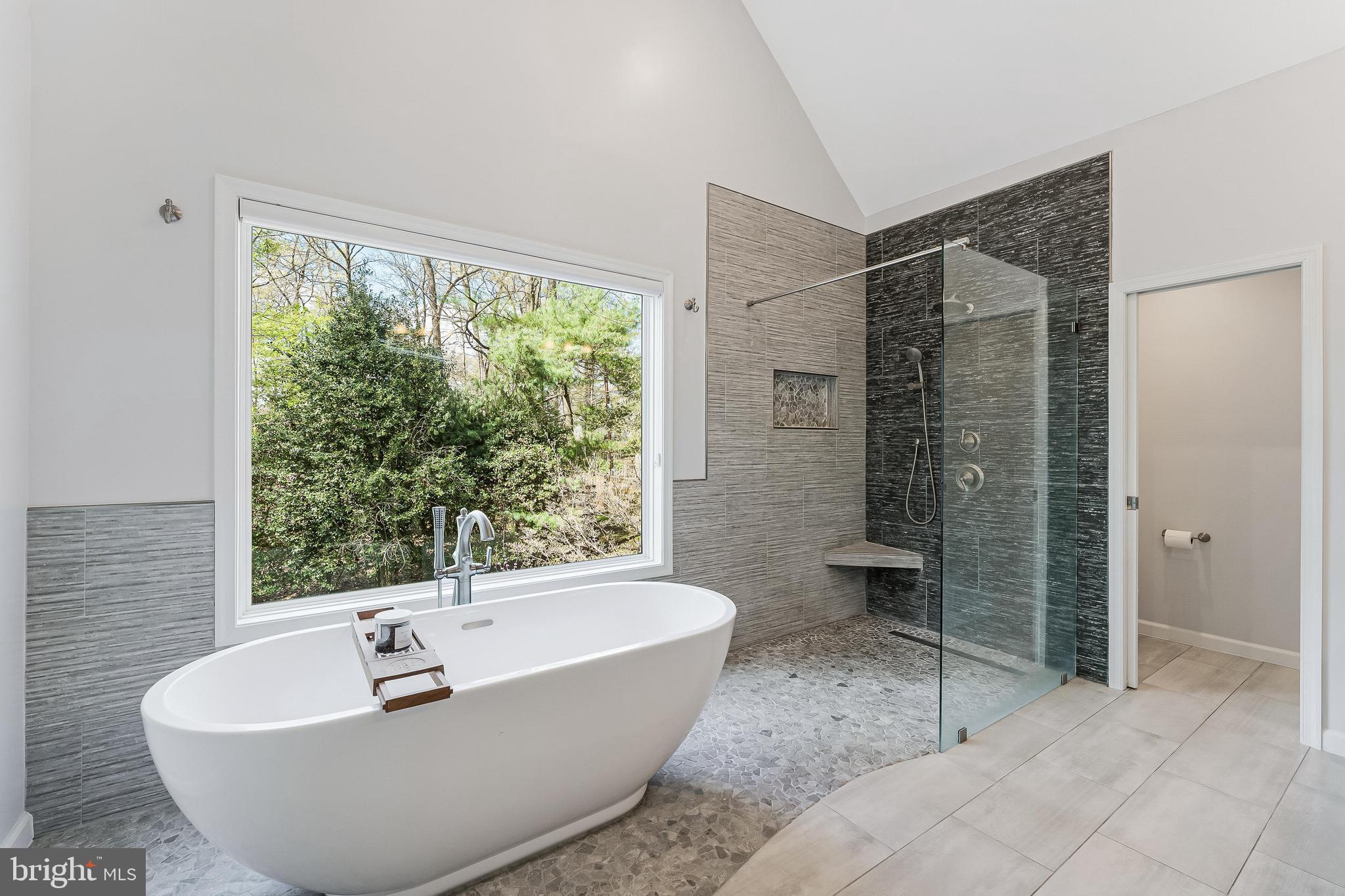 CREWS WOODS - Residential