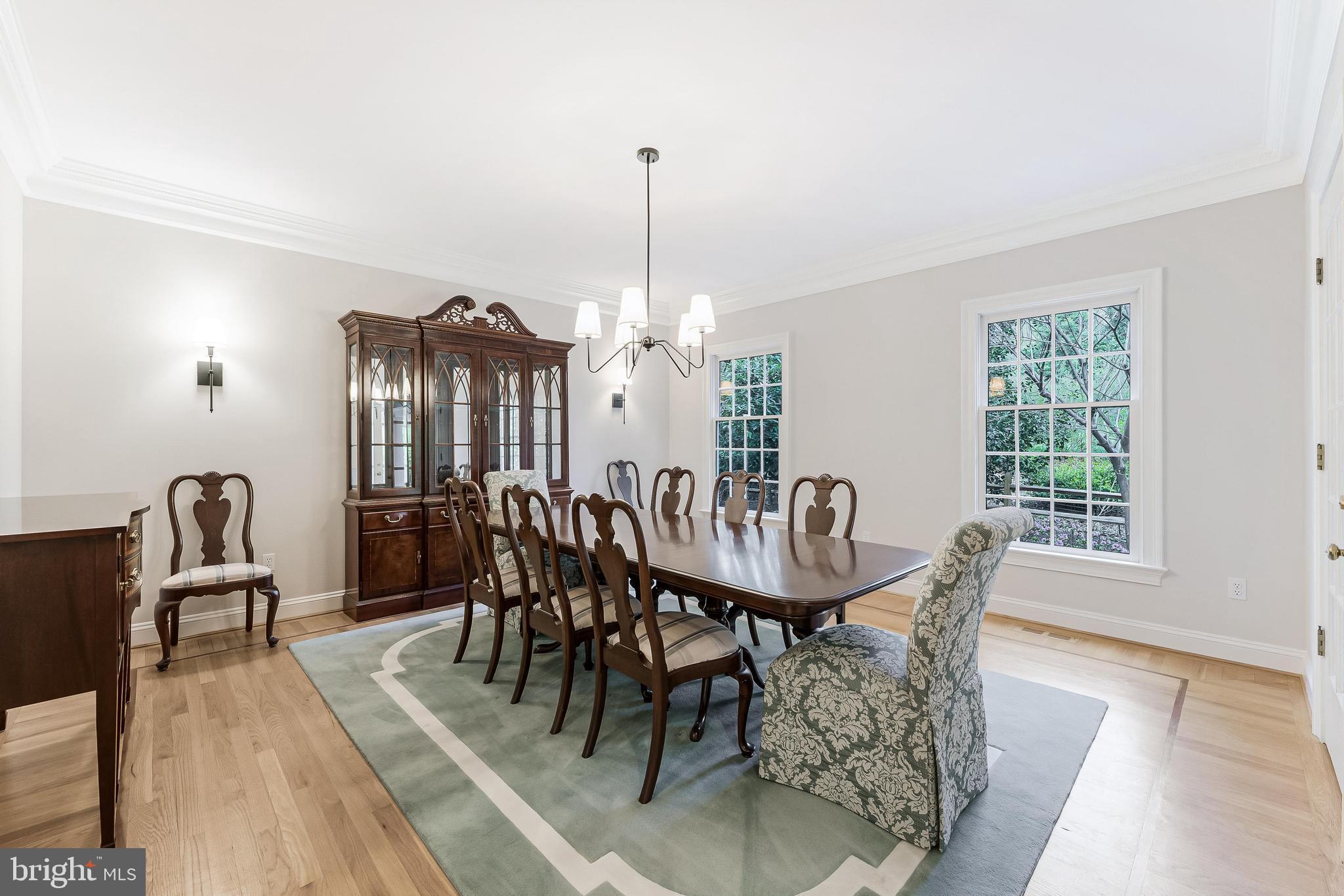 CREWS WOODS - Residential