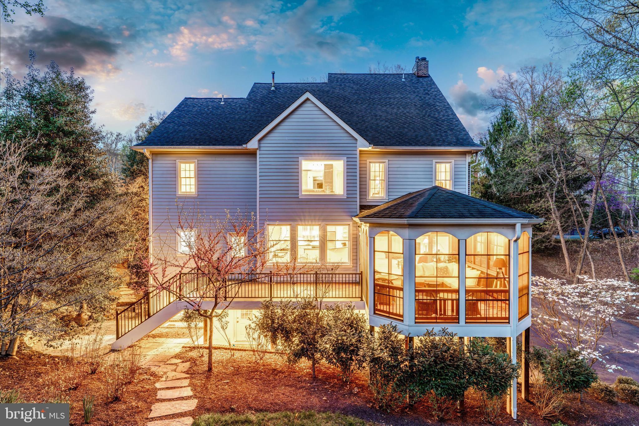 CREWS WOODS - Residential