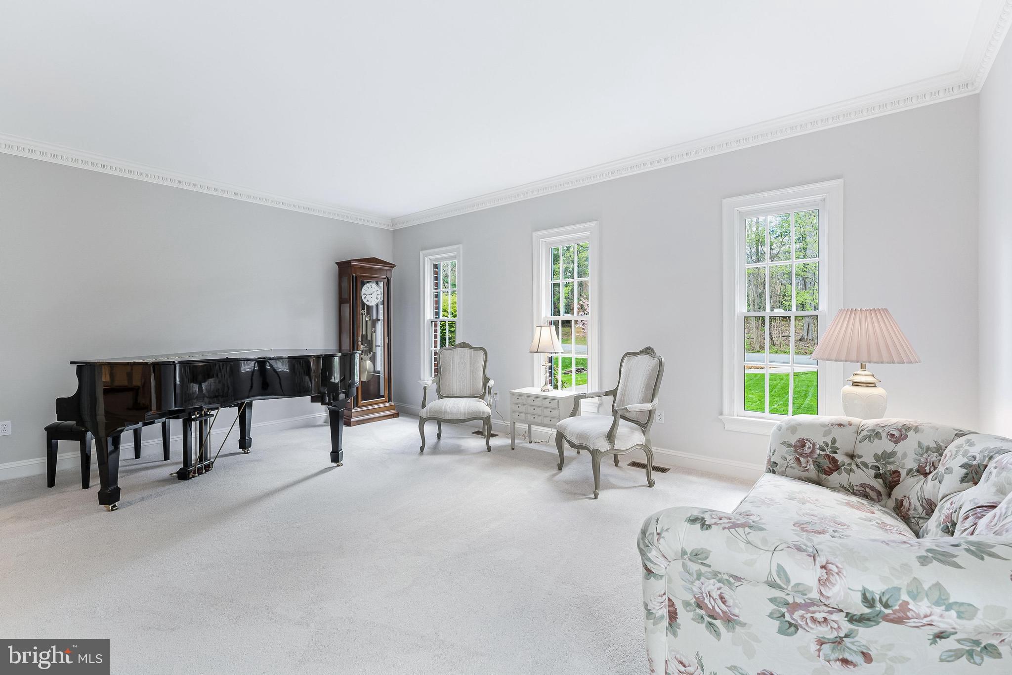 CREWS WOODS - Residential