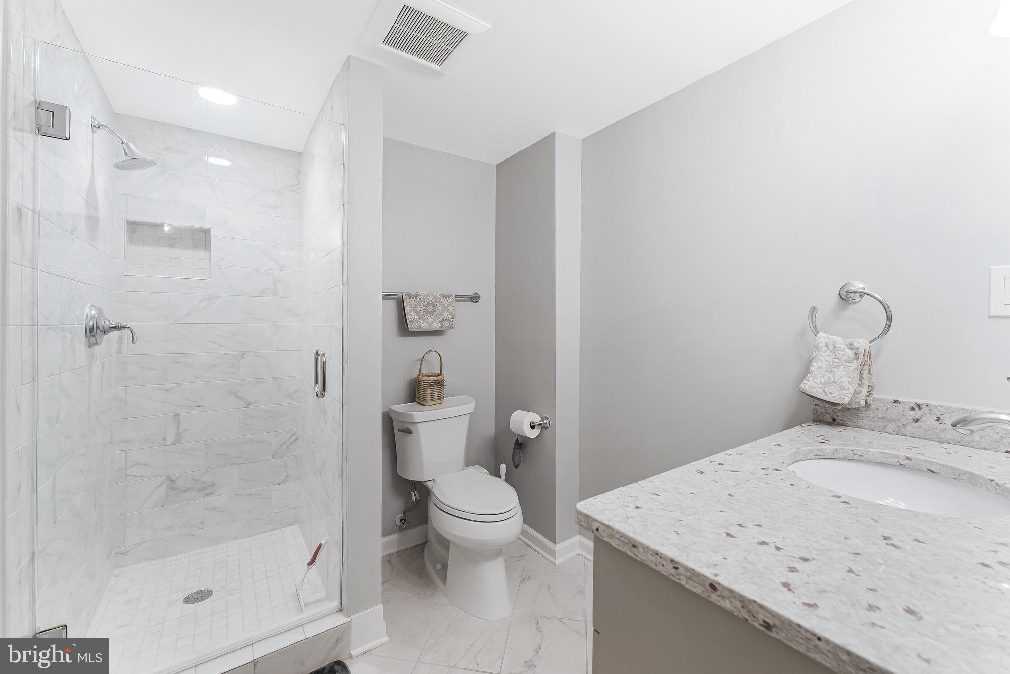 CREWS WOODS - Residential