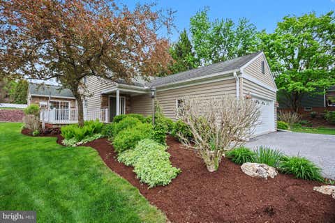 Homes For Sale - 51 Troy Drive<br/> LITITZ, PA 17543